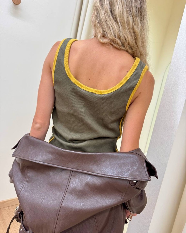 Canotta bordi a contrasto verde militare e senape HaveOne Shop Online Canotta bordi a contrasto verde militare e senape HaveOne