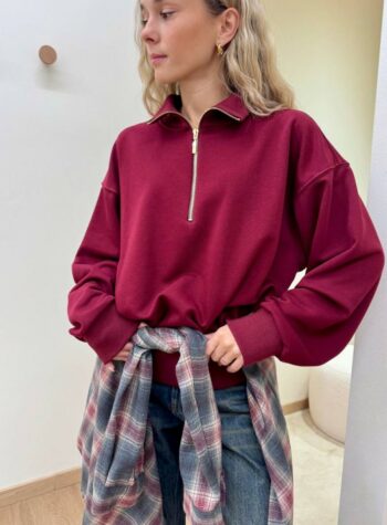 Shop Online Felpa over collo alto con zip bordeaux Tensione In
