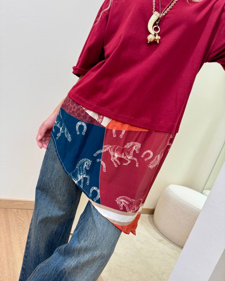 T-shirt bordeaux inserto stampa equestrian Tensione In Shop Online T-shirt bordeaux inserto stampa equestrian Tensione In