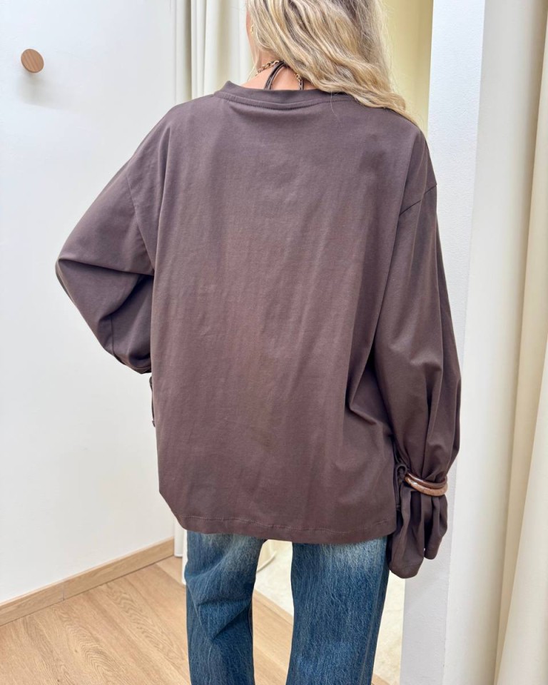 Maglia over maniche ampie con bracciali moro Tensione In Shop Online Maglia over maniche ampie con bracciali moro Tensione In