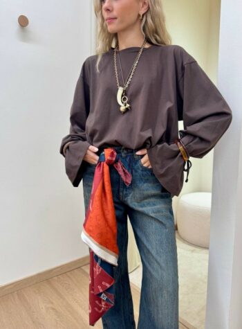 Shop Online Maglia over maniche ampie con bracciali moro Tensione In