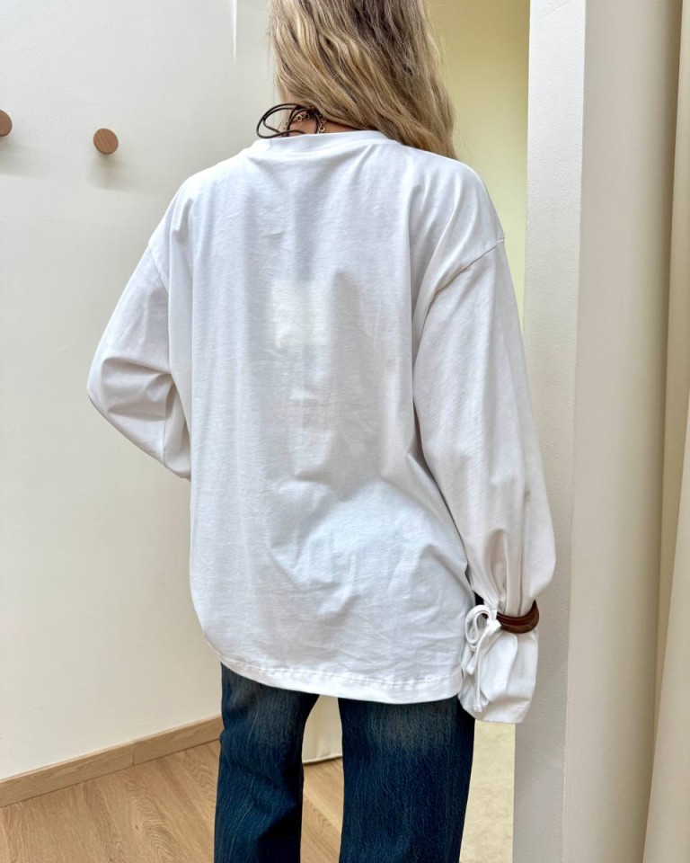 Maglia over maniche ampie con bracciali panna Tensione In Shop Online Maglia over maniche ampie con bracciali panna Tensione In