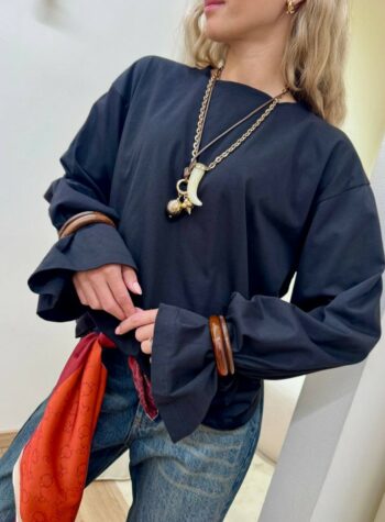 Shop Online Maglia over maniche ampie con bracciali nera Tensione In