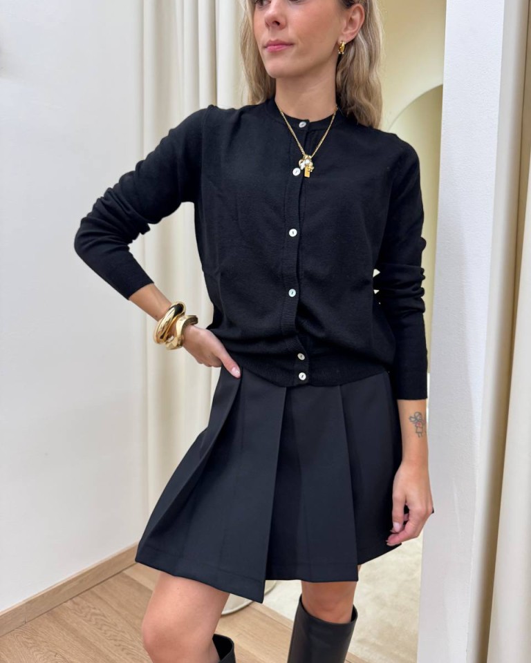 Minigonna pantalone a pieghe nero HaveOne Shop Online Minigonna pantalone a pieghe nero HaveOne