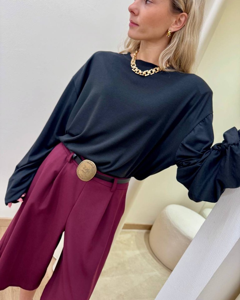 Maglia maniche arricciate nera Tensione In Shop Online Maglia maniche arricciate nera Tensione In