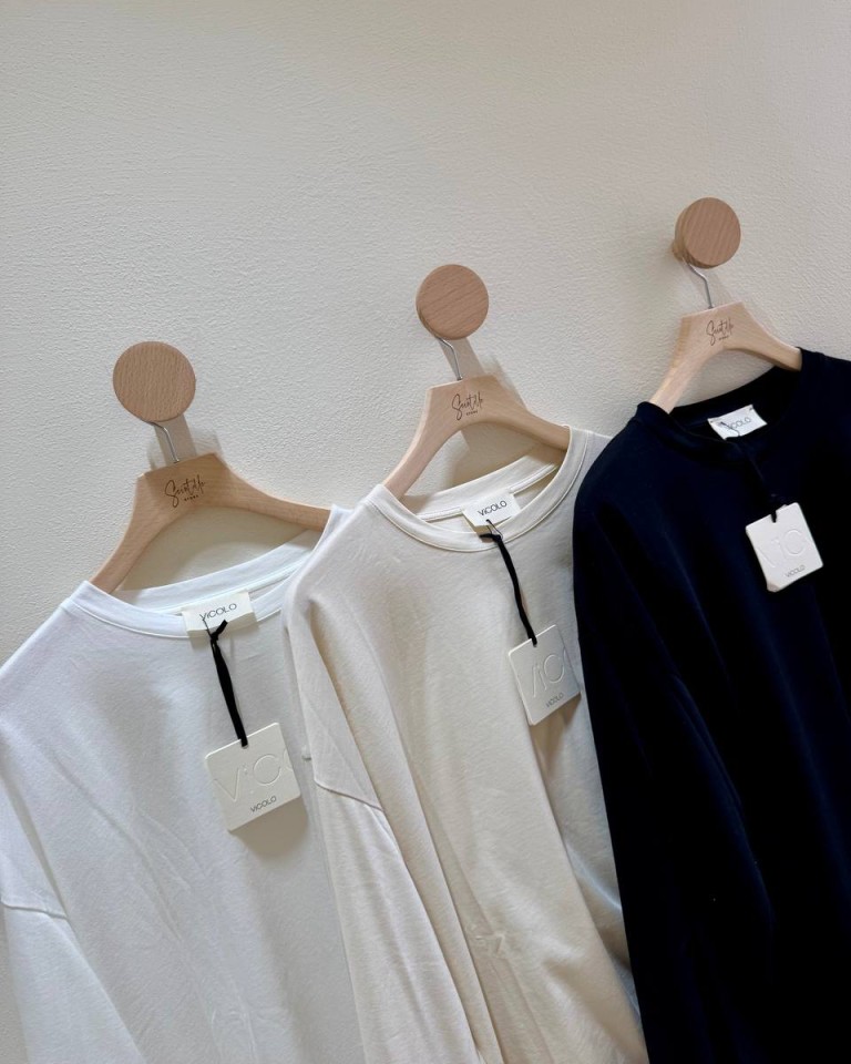 Maglia maxi maniche svasate bianca Vicolo Shop Online Maglia maxi maniche svasate bianca Vicolo
