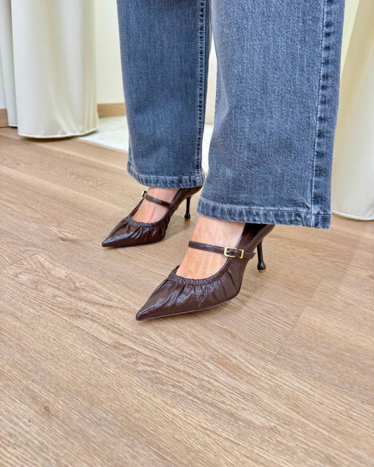 Decollete con arricciatura in vernice moro Ovyè Shop Online Decollete con arricciatura in vernice moro Ovyè