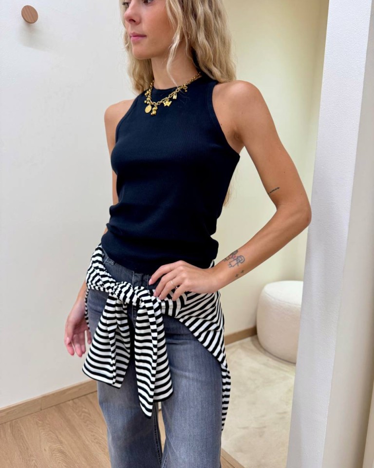 Canotta scollo americana nera Vicolo Shop Online Canotta scollo americana nera Vicolo