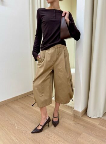 Shop Online Bermuda in cotone con tasconi cammello Vicolo