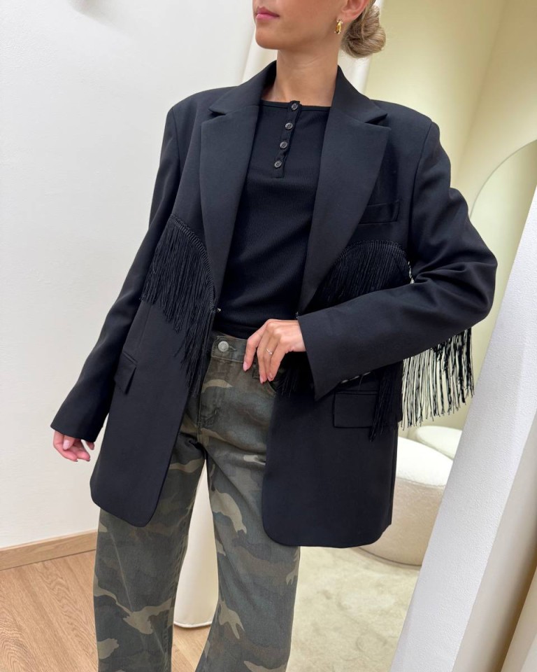 Giacca over con frange nera Vicolo Shop Online Giacca over con frange nera Vicolo