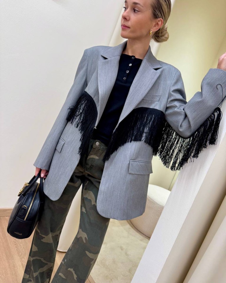 Giacca over con frange grigia Vicolo Shop Online Giacca over con frange grigia Vicolo