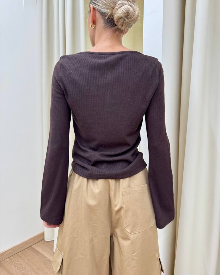 Maglia a costine scollo barchetta moro Vicolo Shop Online Maglia a costine scollo barchetta moro Vicolo