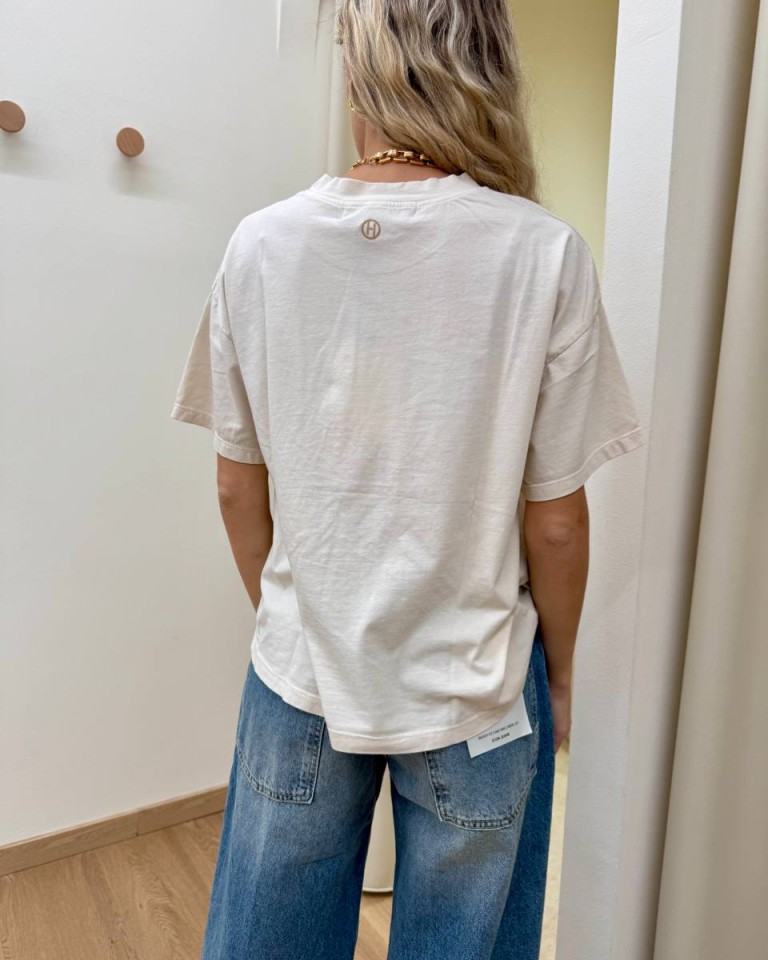 T-shirt scatoletta over burro HaveOne Shop Online T-shirt scatoletta over burro HaveOne