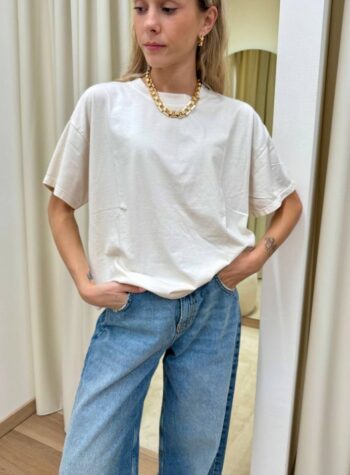 Shop Online T-shirt scatoletta over burro HaveOne