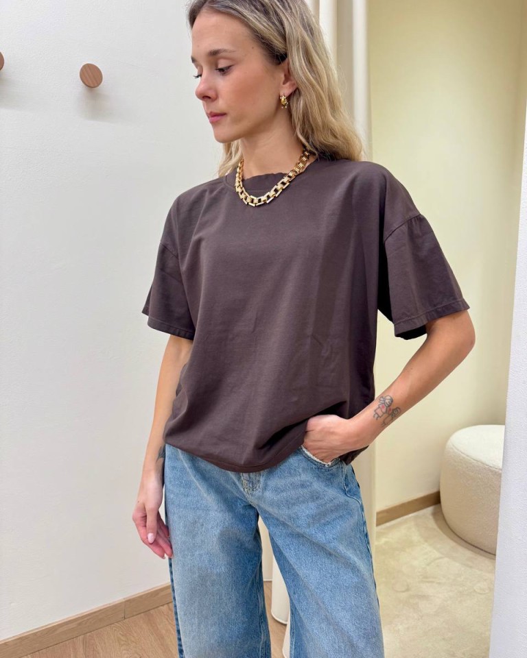 T-shirt scatoletta over moro HaveOne Shop Online T-shirt scatoletta over moro HaveOne