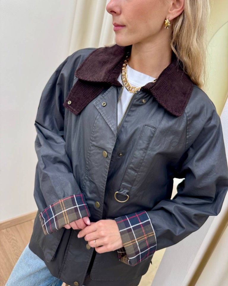 Trench cerato collo velluto moro Vicolo Shop Online Trench cerato collo velluto moro Vicolo