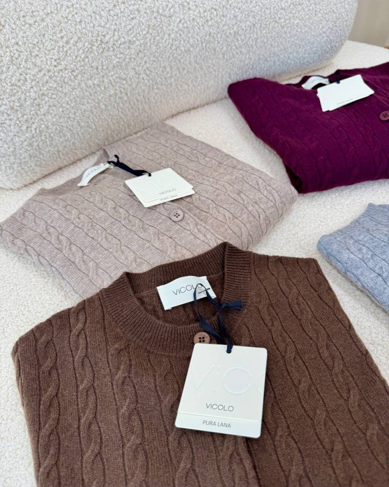 Cardigan trecce pura lana bordeaux Vicolo Shop Online Cardigan trecce pura lana bordeaux Vicolo