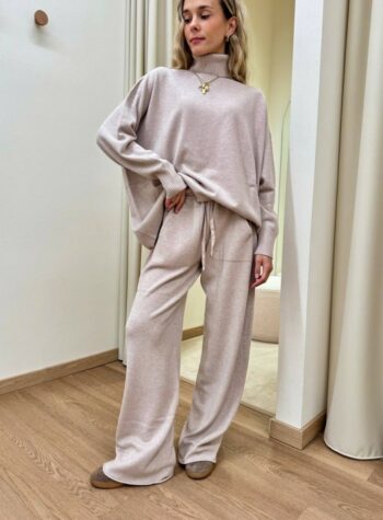 Shop Online Completo in maglia beige pantalone e dolcevita HaveOne
