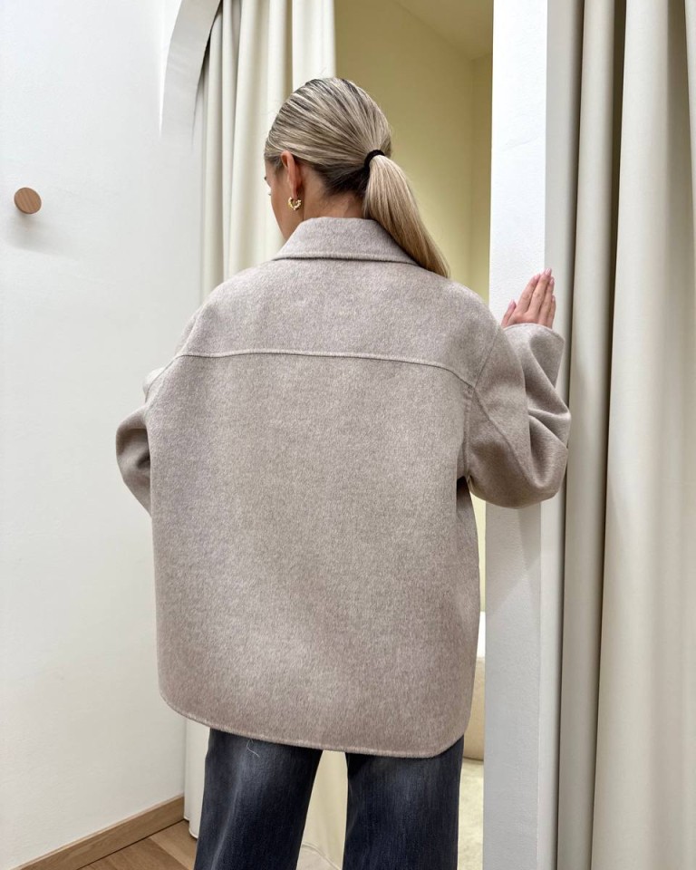 Cappotto Hand Made corto over collo camicia tortora Vicolo Shop Online Cappotto Hand Made corto over collo camicia tortora Vicolo