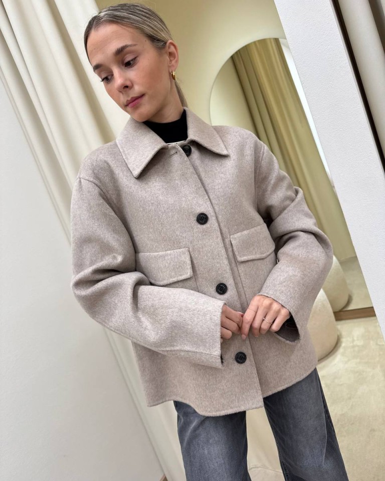 Cappotto Hand Made corto over collo camicia tortora Vicolo Shop Online Cappotto Hand Made corto over collo camicia tortora Vicolo