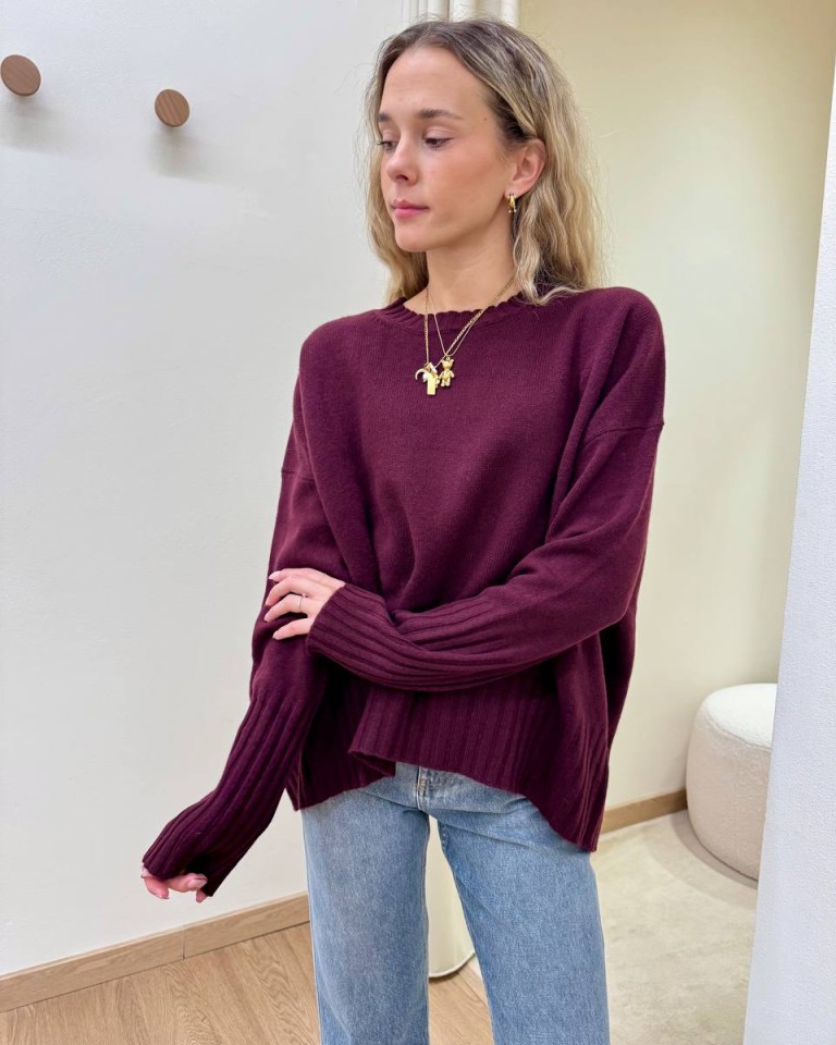 Maglione in lana over bordeaux Vicolo Shop Online Maglione in lana over bordeaux Vicolo