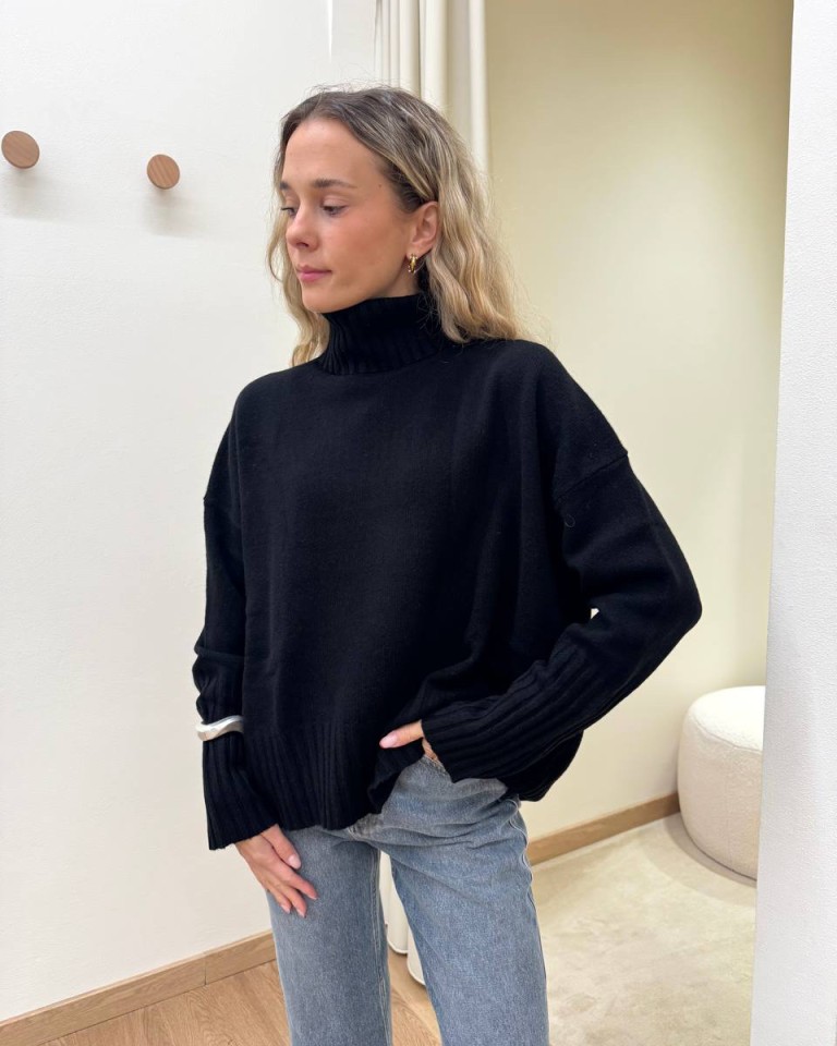 Maglione over pura lana nero Vicolo Shop Online Maglione over pura lana nero Vicolo