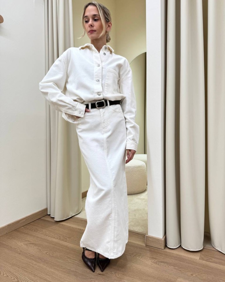 Gonna OLIVIA in velluto rocciatore burro Vicolo Shop Online Gonna OLIVIA in velluto rocciatore burro Vicolo
