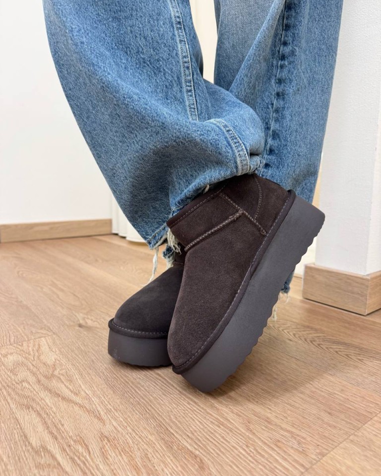 Stivaletto platform in suede moro Ovyè Shop Online Stivaletto platform in suede moro Ovyè