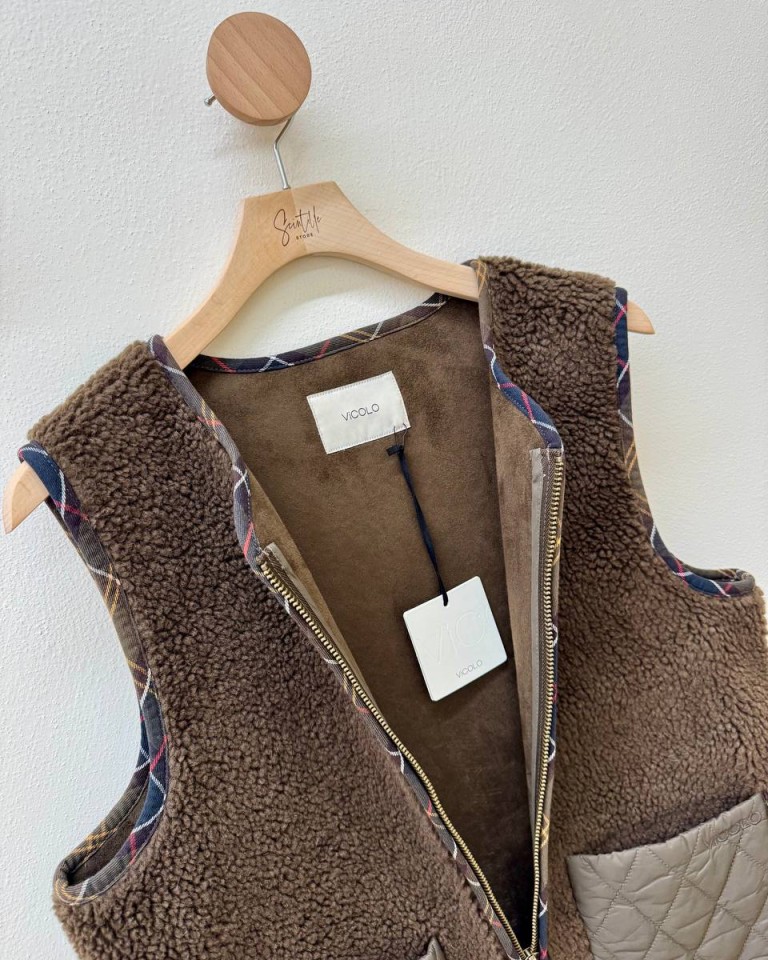 Gilet effetto teddy moro Vicolo Shop Online Gilet effetto teddy moro Vicolo