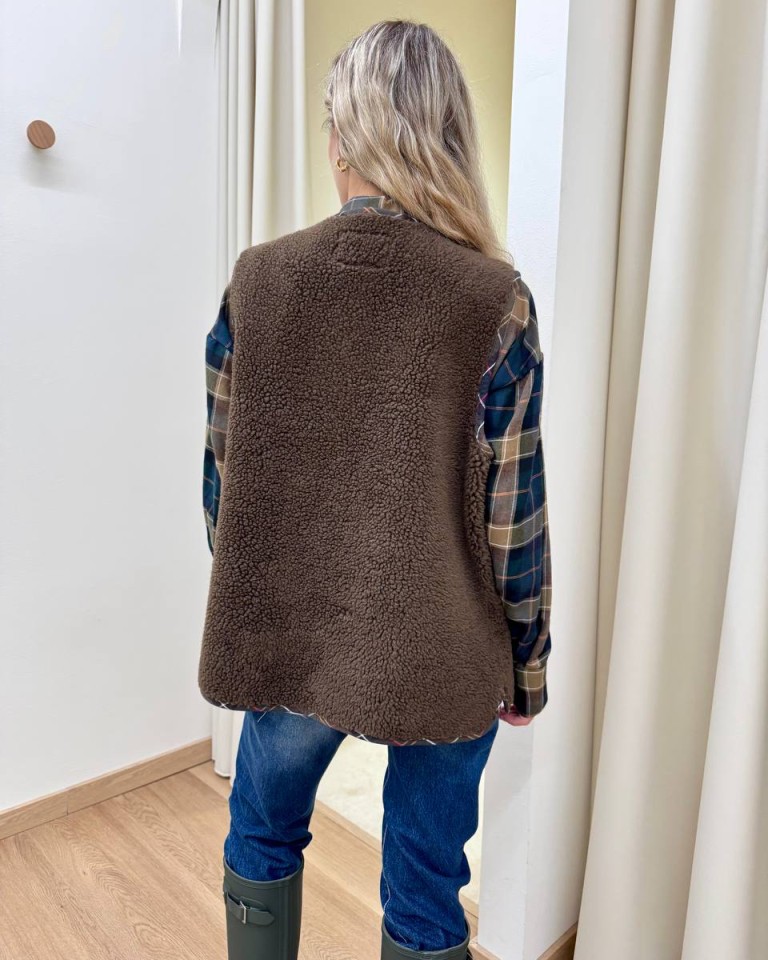Gilet effetto teddy moro Vicolo Shop Online Gilet effetto teddy moro Vicolo
