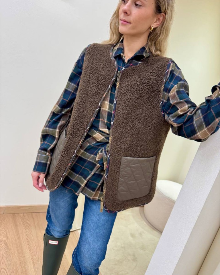 Gilet effetto teddy moro Vicolo Shop Online Gilet effetto teddy moro Vicolo