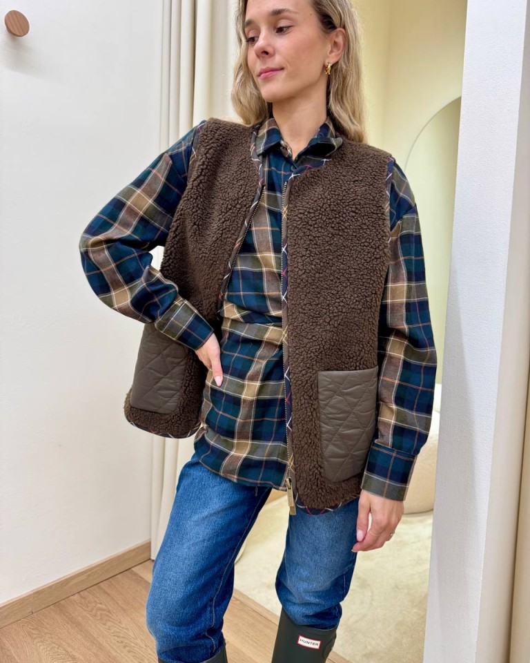 Gilet effetto teddy moro Vicolo Shop Online Gilet effetto teddy moro Vicolo