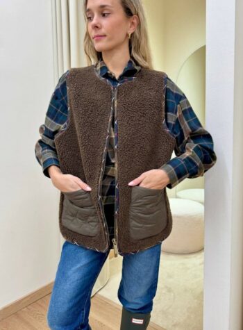 Shop Online Gilet effetto teddy moro Vicolo
