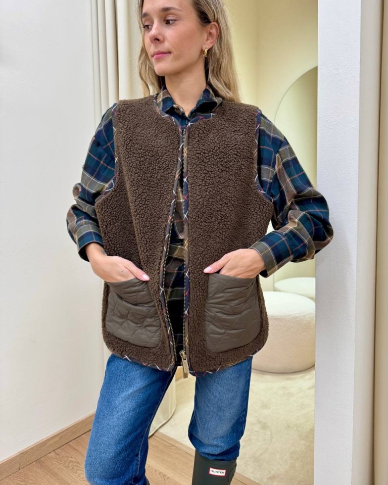 Gilet effetto teddy moro Vicolo Shop Online Gilet effetto teddy moro Vicolo