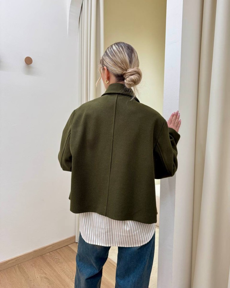 Cappotto corto over verde militare Tensione In Shop Online Cappotto corto over verde militare Tensione In