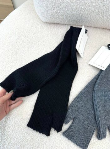 Shop Online Manicotti in maglia neri HaveOne