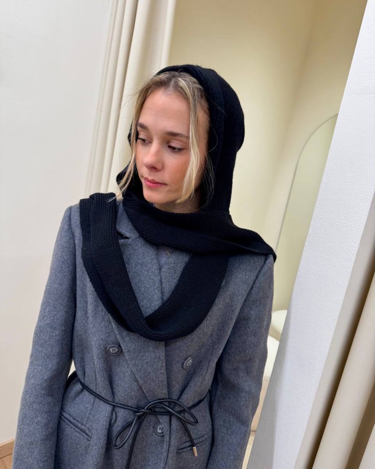 Balaclava con sciarpa in maglia nero HaveOne Shop Online Balaclava con sciarpa in maglia nero HaveOne