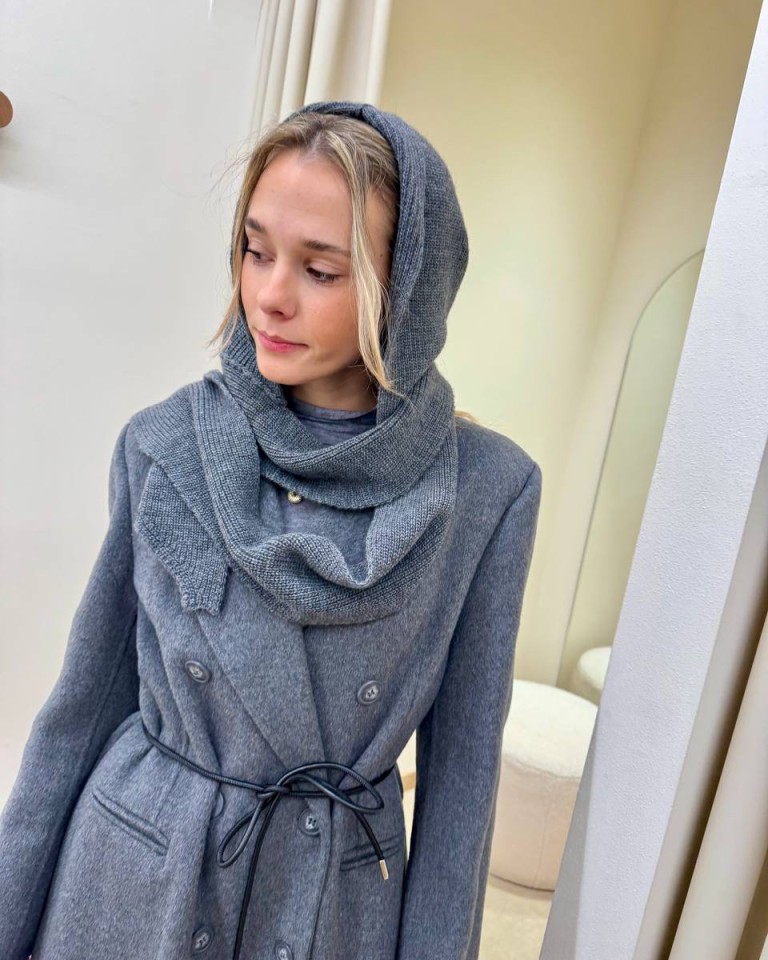 Balaclava con sciarpa in maglia grigio antracite HaveOne Shop Online Balaclava con sciarpa in maglia grigio antracite HaveOne