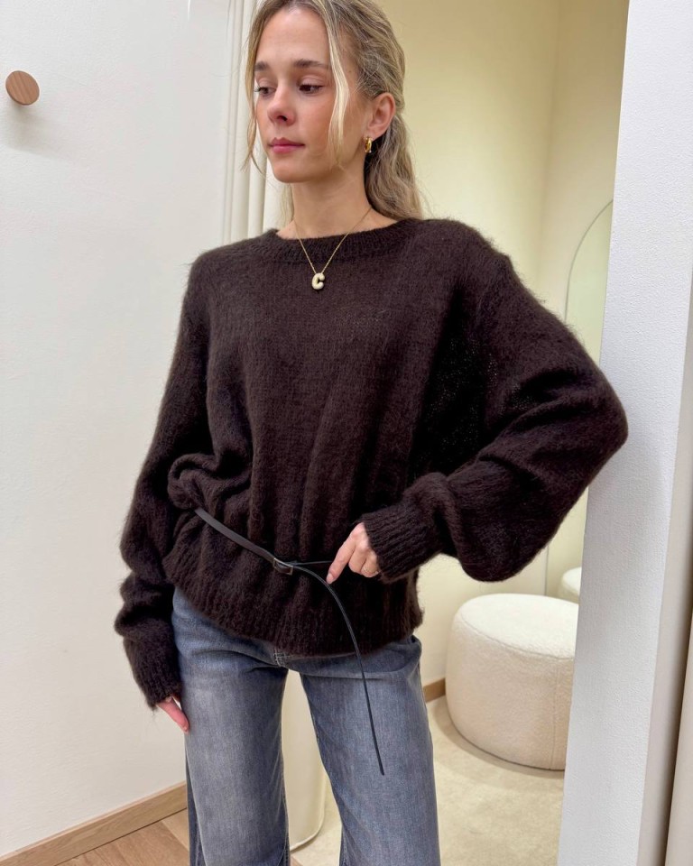 Maglione girocollo con cinturino moka Souvenir Shop Online Maglione girocollo con cinturino moka Souvenir
