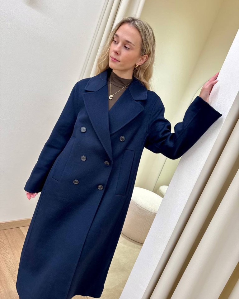 Cappotto lungo Hand Made over doppiopetto blu Vicolo Shop Online Cappotto lungo Hand Made over doppiopetto blu Vicolo