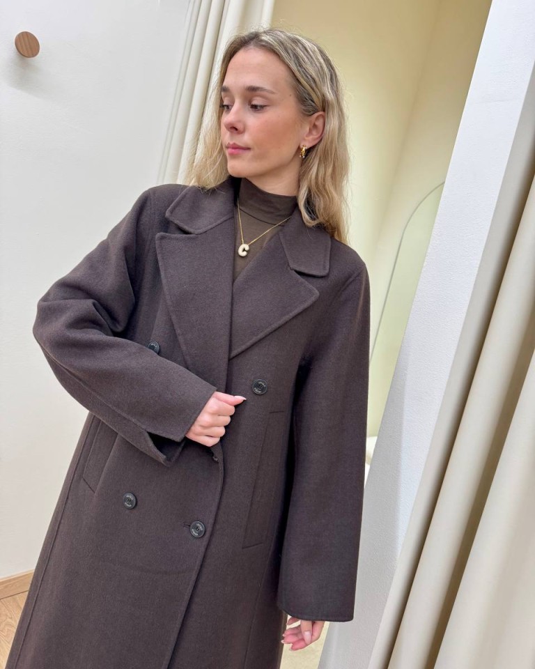 Cappotto lungo Hand Made over doppiopetto moro Vicolo Shop Online Cappotto lungo Hand Made over doppiopetto moro Vicolo
