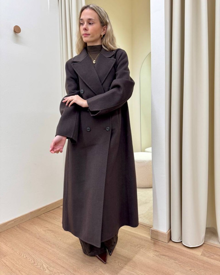 Cappotto lungo Hand Made over doppiopetto moro Vicolo Shop Online Cappotto lungo Hand Made over doppiopetto moro Vicolo