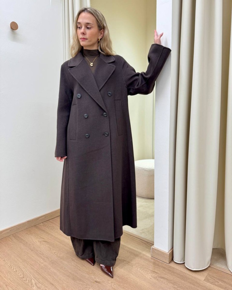 Cappotto lungo Hand Made over doppiopetto moro Vicolo Shop Online Cappotto lungo Hand Made over doppiopetto moro Vicolo
