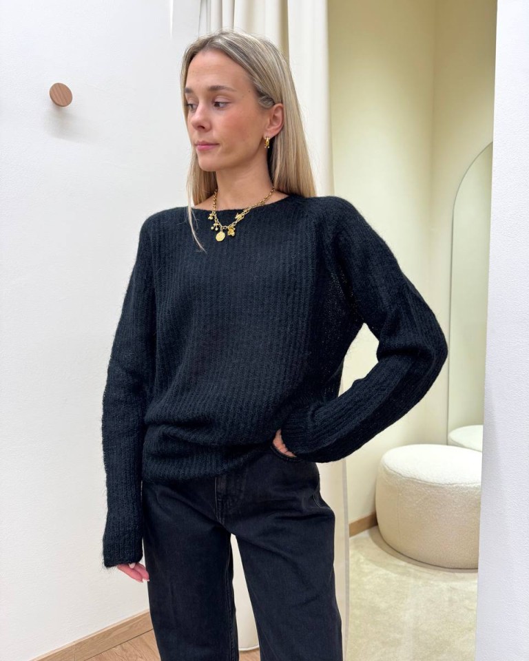 Maglione scollo a barca nero Kontatto Shop Online Maglione scollo a barca nero Kontatto