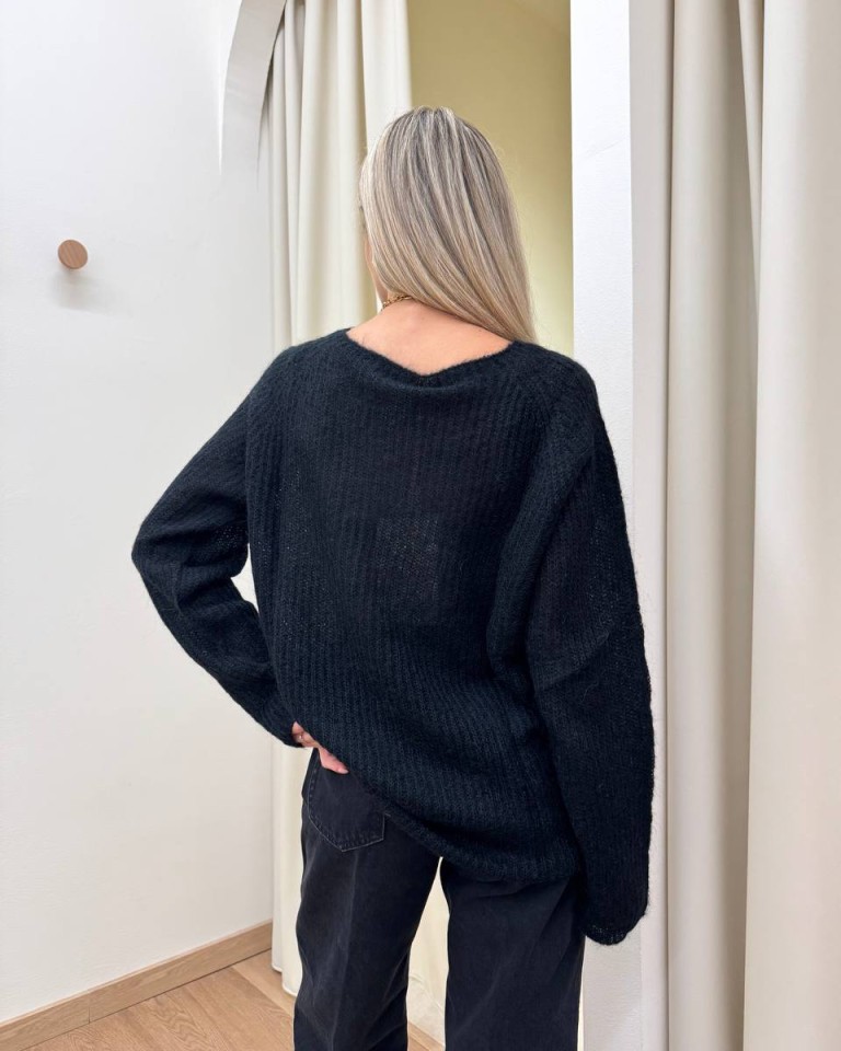 Maglione scollo a barca nero Kontatto Shop Online Maglione scollo a barca nero Kontatto