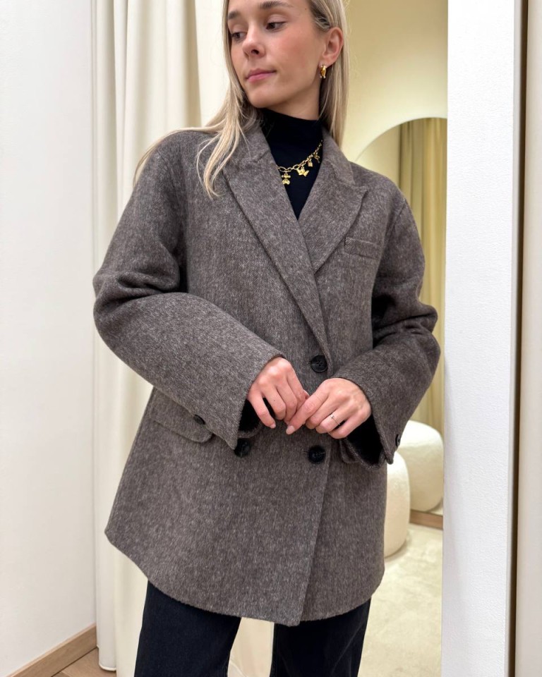 Cappotto Hand Made corto doppiopetto fango Vicolo Shop Online Cappotto Hand Made corto doppiopetto fango Vicolo