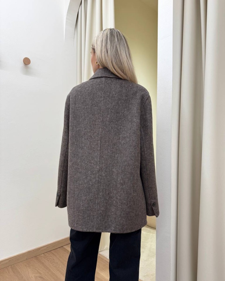 Cappotto Hand Made corto doppiopetto fango Vicolo Shop Online Cappotto Hand Made corto doppiopetto fango Vicolo