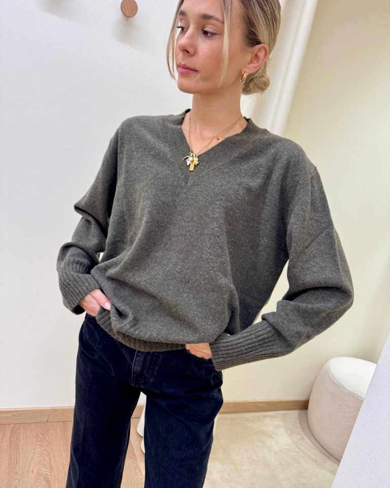 Maglione con lana scollo a V militare HaveOne Shop Online Maglione con lana scollo a V militare HaveOne