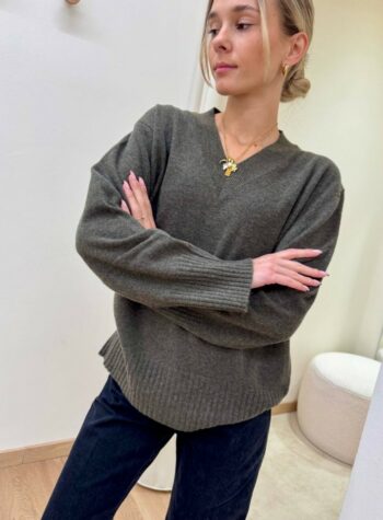 Shop Online Maglione con lana scollo a V militare HaveOne