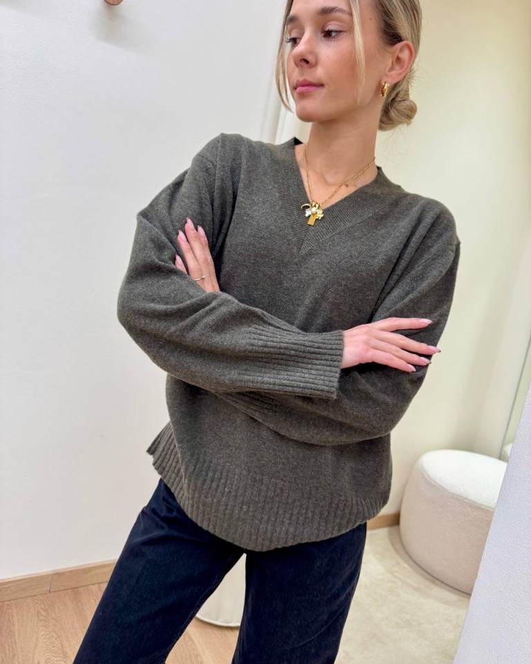 Maglione con lana scollo a V militare HaveOne Shop Online Maglione con lana scollo a V militare HaveOne
